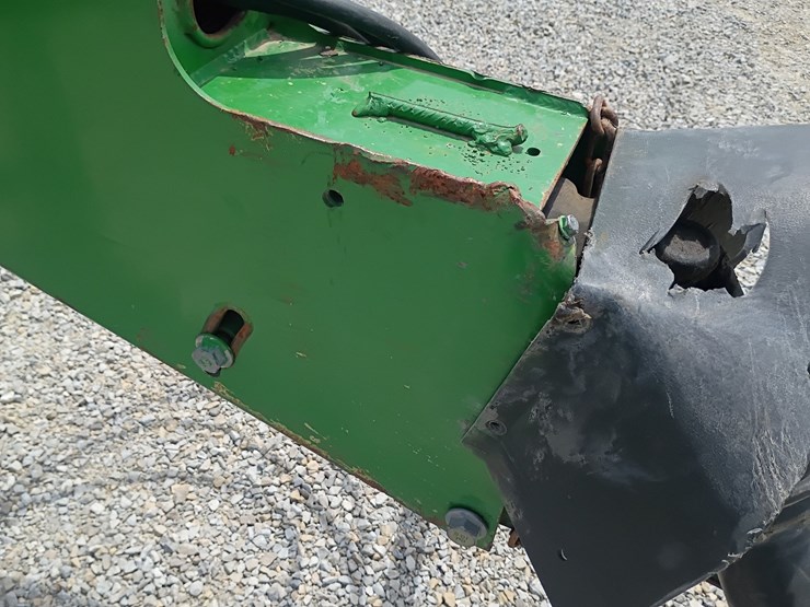 john-deere-630-image-32