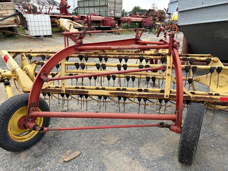new-holland-256-image-4