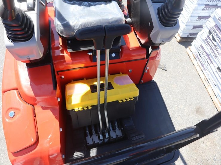tpm-18hh-mini-excavator-image-11