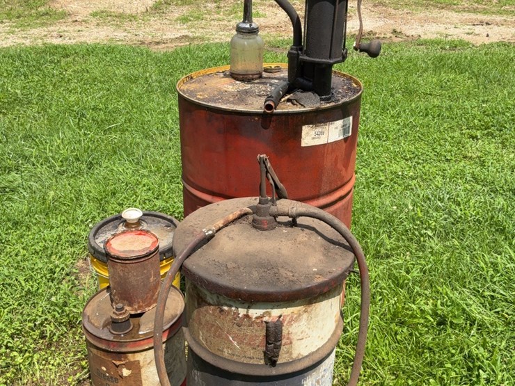 oil-barrel-with-pump-&-gear-oil-barrel-with-pump.-#274-image-2