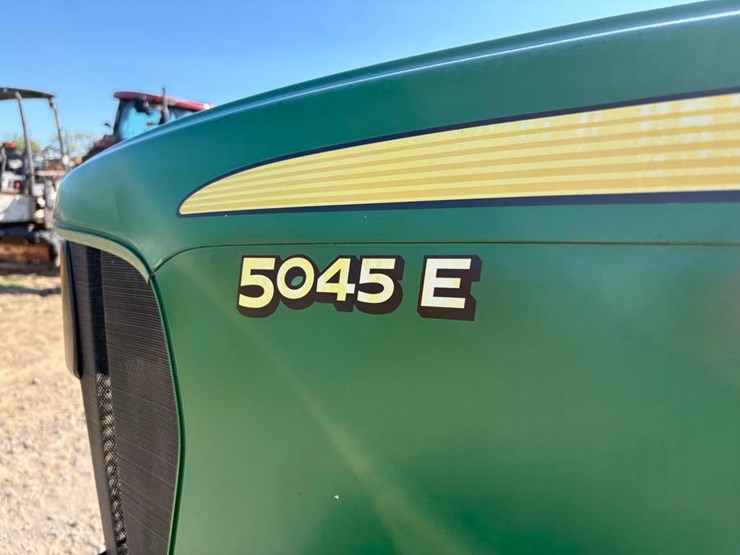 john-deere-5045e-image-16