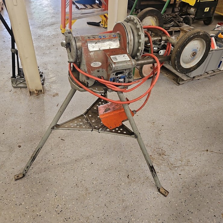 RIGID 300 PIPE THREADER
