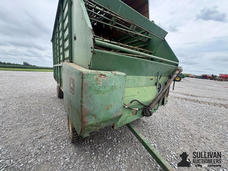 john-deere-716-image-19
