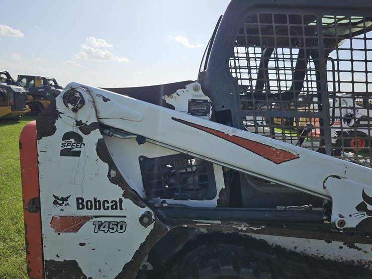 2018-bobcat-t450-image-8