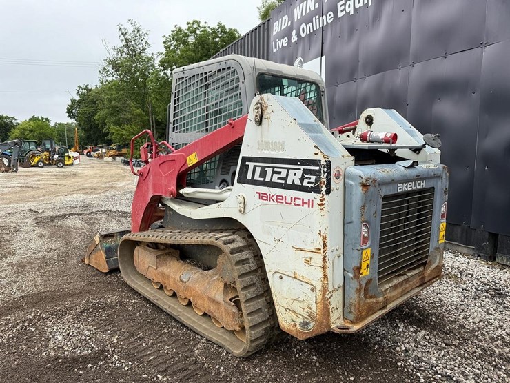 2018-takeuchi-tl12r2-image-2