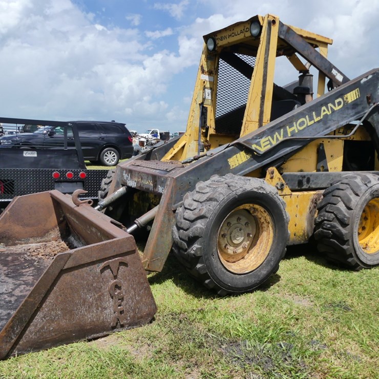 NEW HOLLAND L785