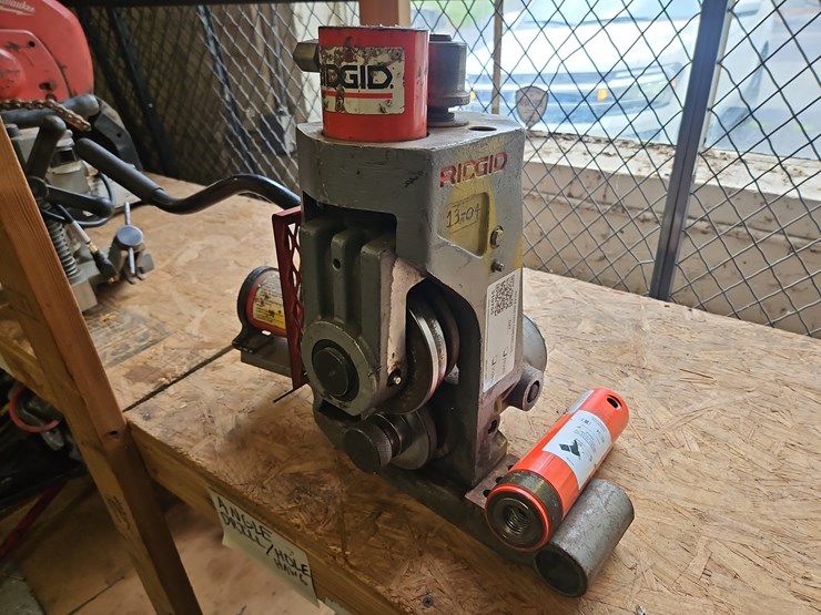 ridgid-918-roll-groover-image-1