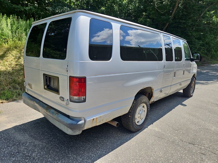 2007-ford-e350-image-5