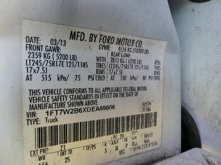 2013-ford-f250-xlt-image-16