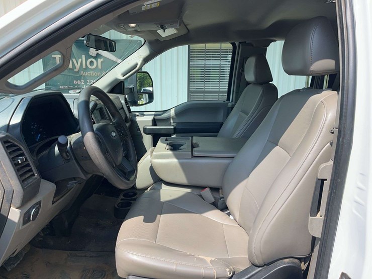 2019-ford-f350-image-26