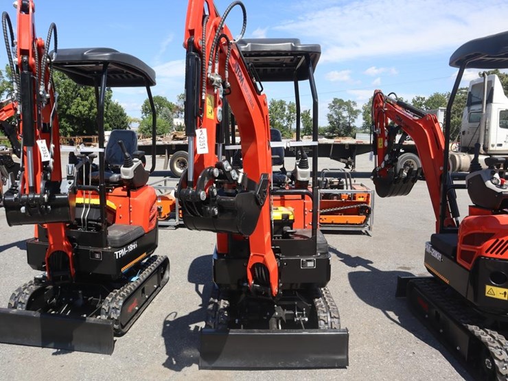 tpm-18hh-mini-excavator-image-3
