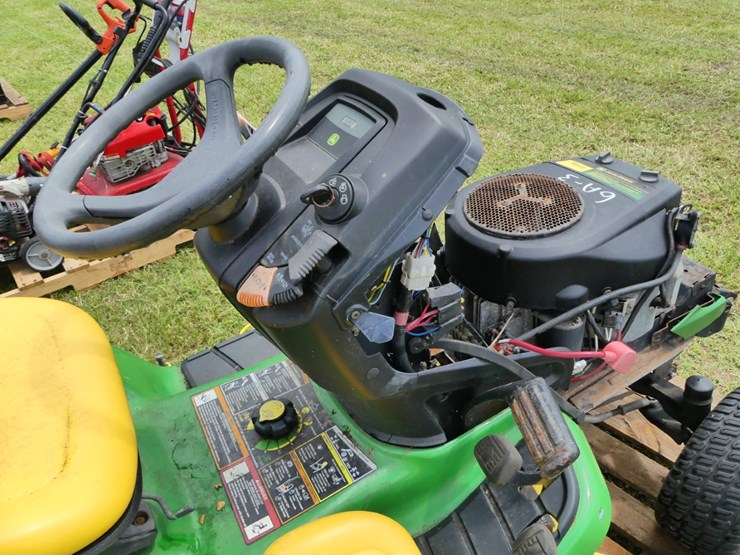 john-deere-x320-image-6