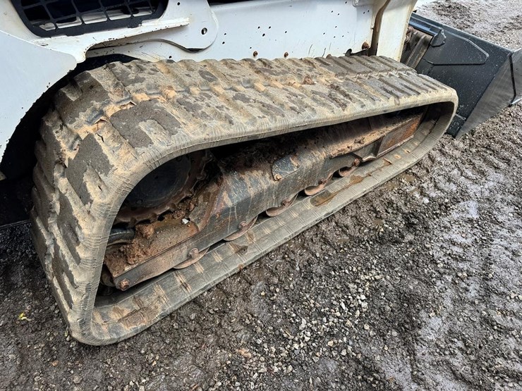 2020-bobcat-t770-image-18
