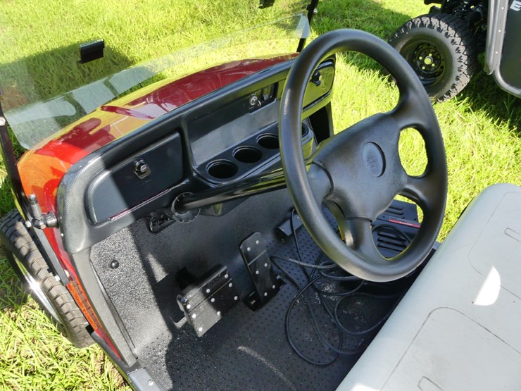 ez-go-golf-cart-image-11