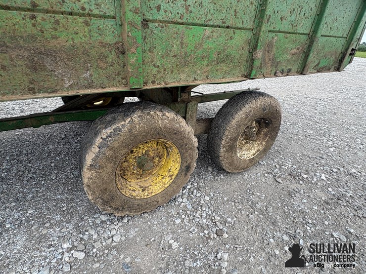 john-deere-716-image-9