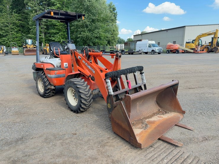2001-kubota-r420-image-7