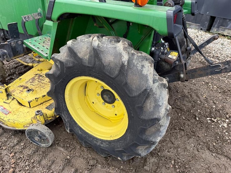 john-deere-755-image-17