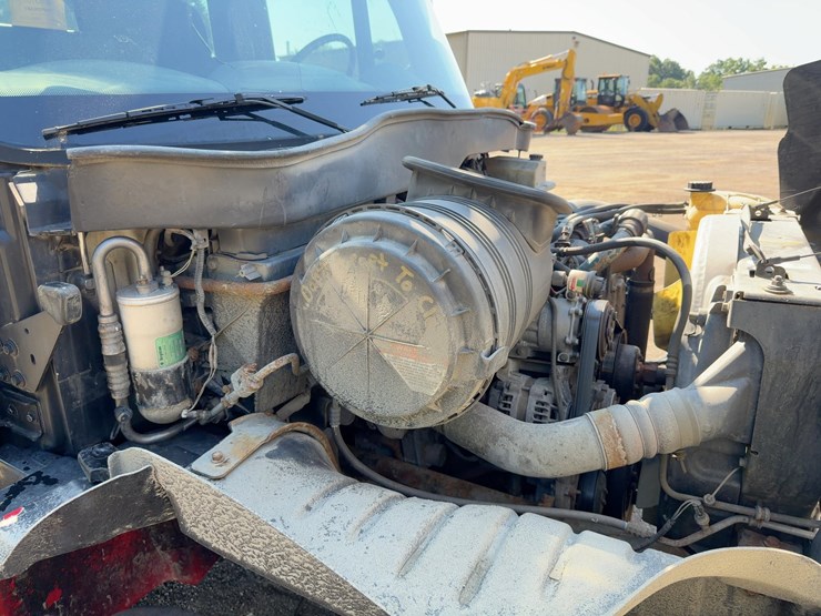 2007-international-durastar-4300-image-10
