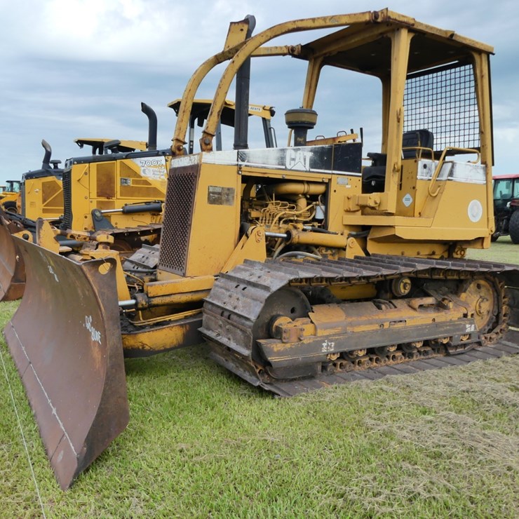 2000 CATERPILLAR D5C
