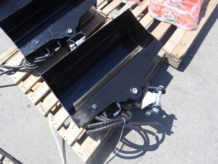 tpm-32"-hydraulic-tilt-bucket-image-1