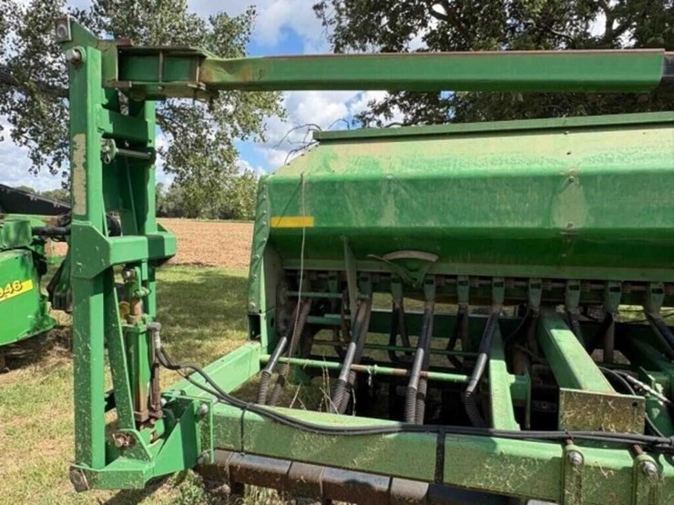 john-deere-1560-image-12