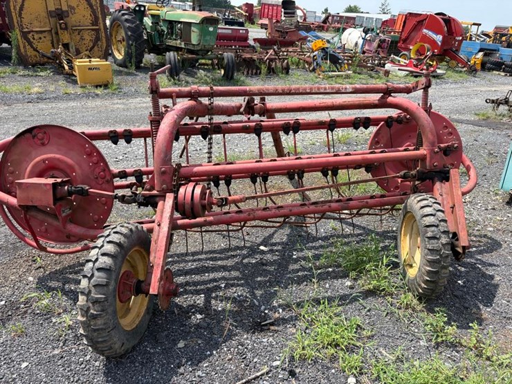 massey-ferguson-37-image-4