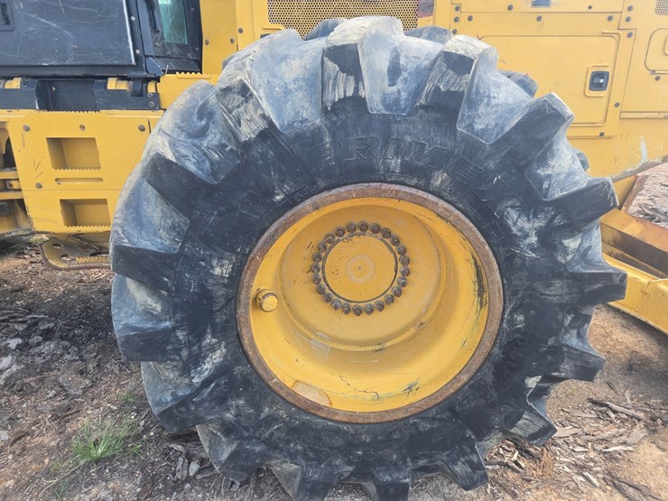 2015-caterpillar-525d-image-66