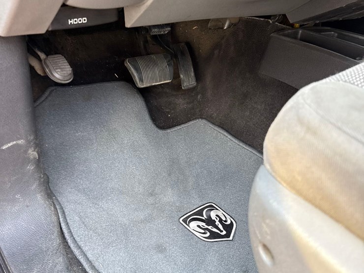 2008-dodge-dakota-image-42