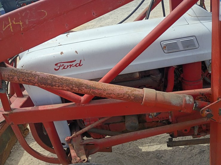 ford-tractor-image-35