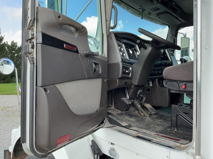 2008-kenworth-t800-image-50
