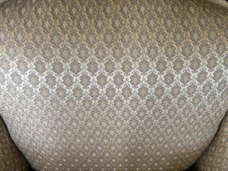 vintage-armchair-image-3