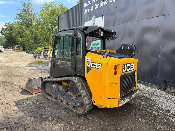 2023-jcb-215t-image-2