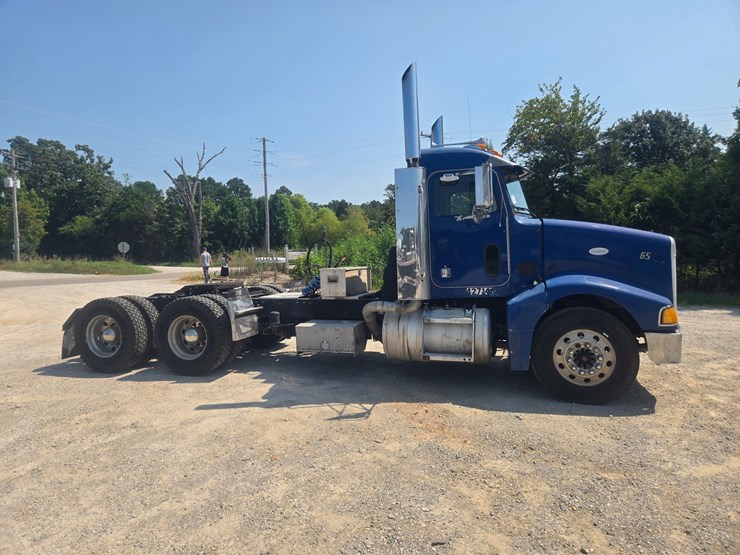 1999-peterbilt-385-image-20
