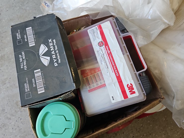 quantity-of-safety-equipment-image-3