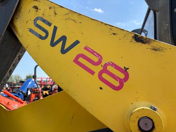 2015-wacker-neuson-sw28-image-16