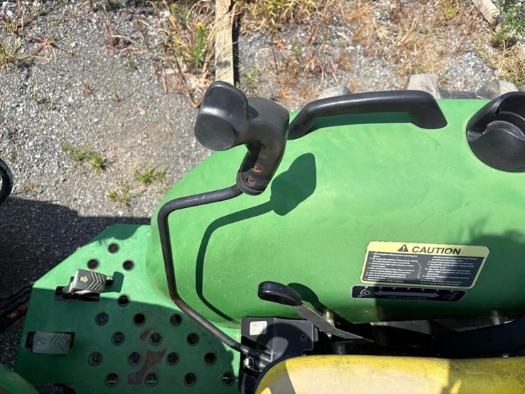 2015-john-deere-4105-image-19