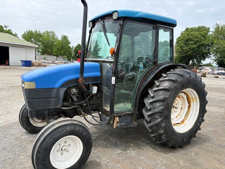 new-holland-tn75-image-1