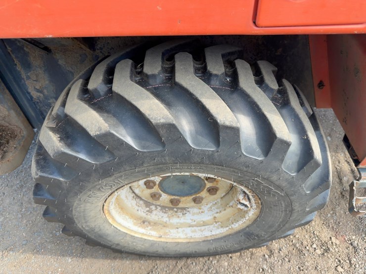 2001-kubota-r420-image-13