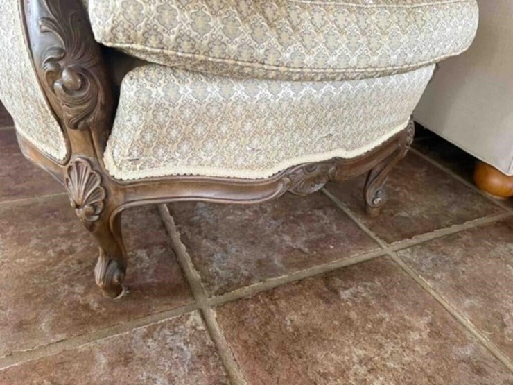 vintage-armchair-image-6