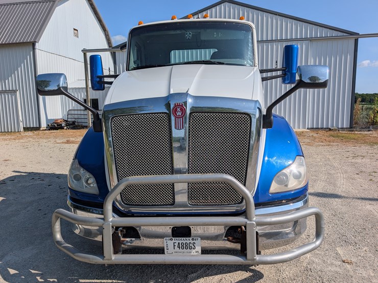 2018-kenworth-t680-image-7