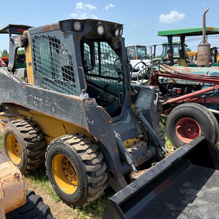 2018 DEERE 320G