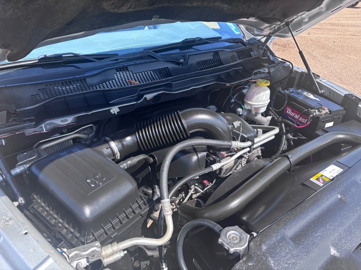 2019-dodge-1500-image-17