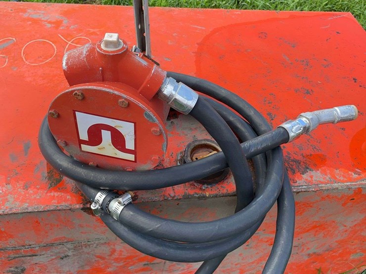 100-gallon-fuel-tank-with-2-pumps-image-6