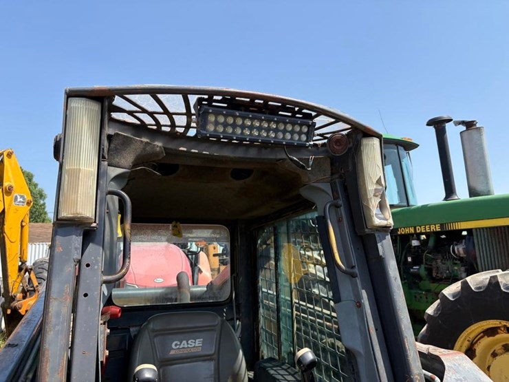 new-holland-l180-image-20