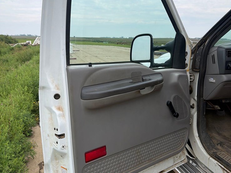 1999-ford-f250-xl-image-28