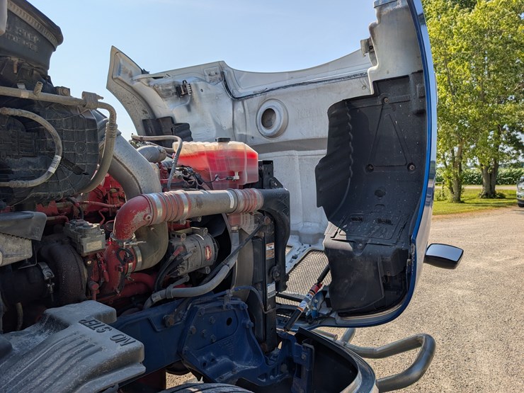 2018-kenworth-t680-image-119