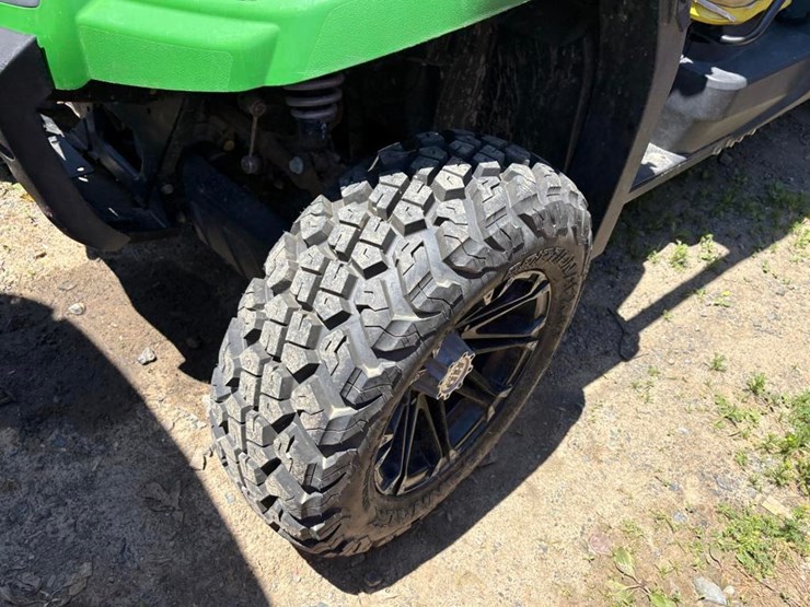 john-deere-gator-image-19