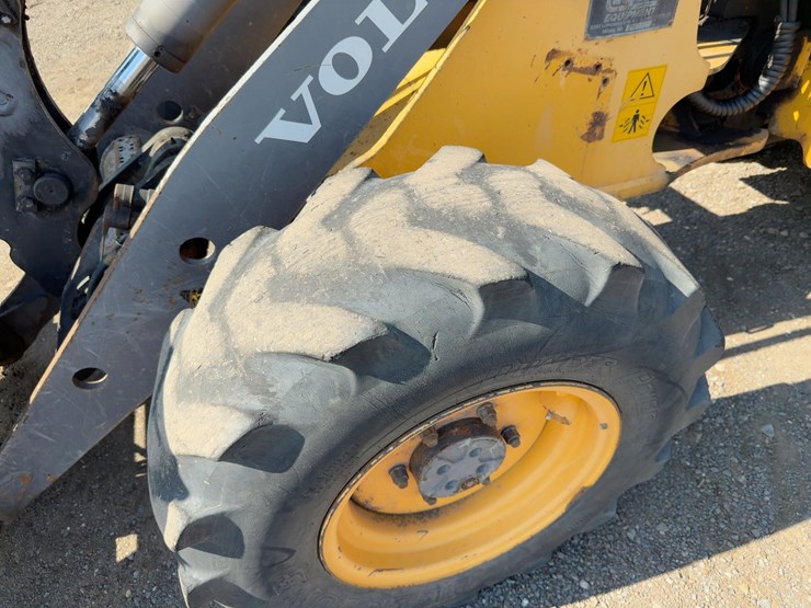 2003-volvo-l20b-image-14