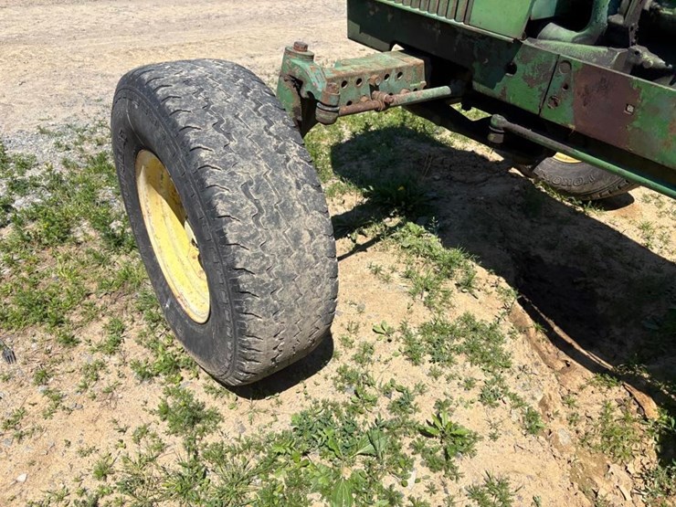 john-deere-2840-image-11