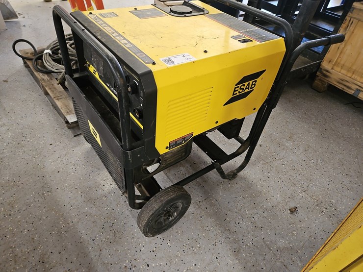 esab-es150g-welder/generator-image-1